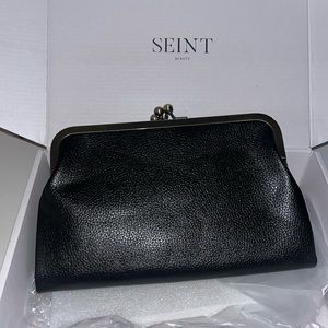 Seint clutch, NWT, great quality!! Must see!!